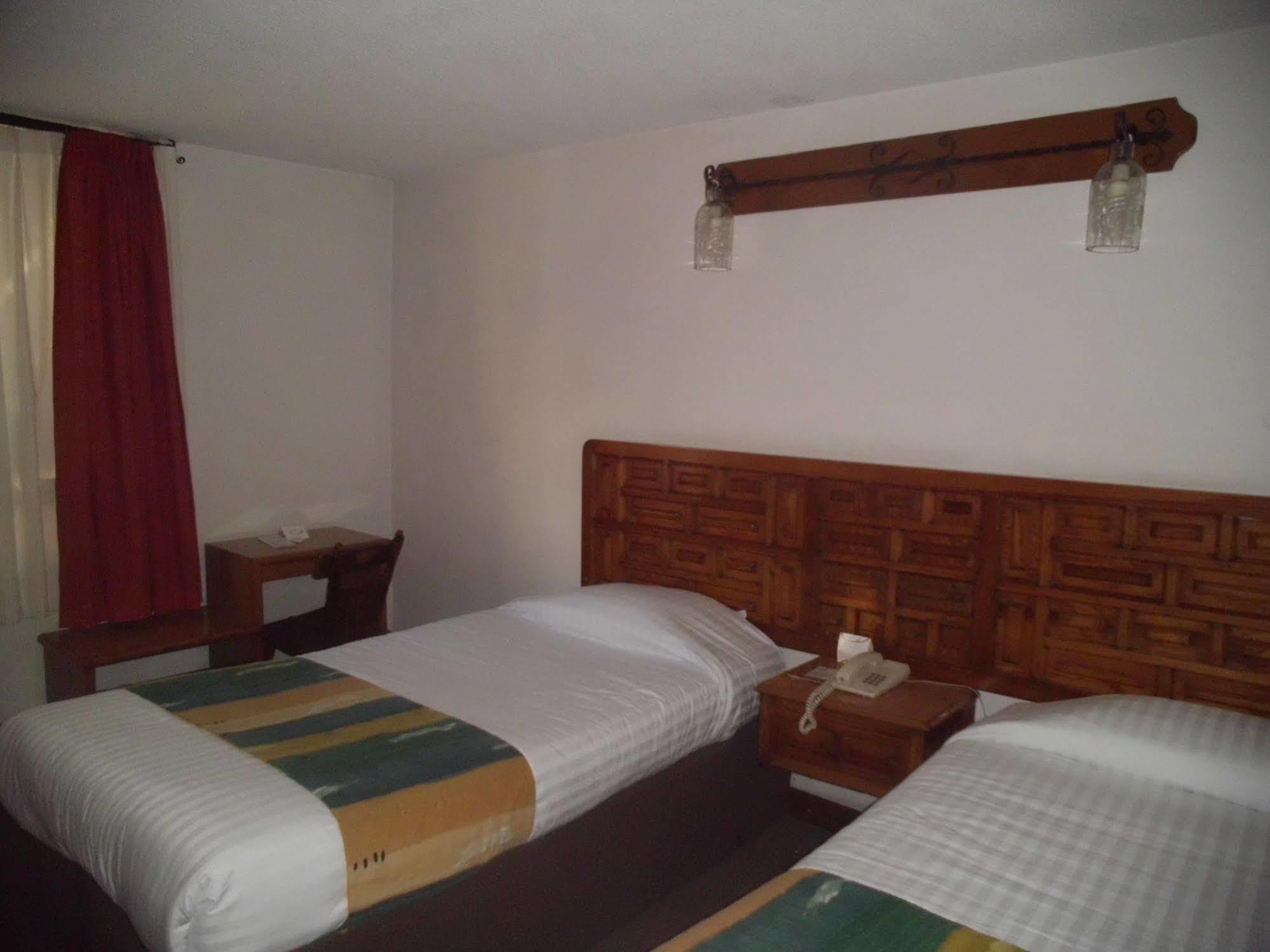 Hotel La Posada Apizaco Kültér fotó